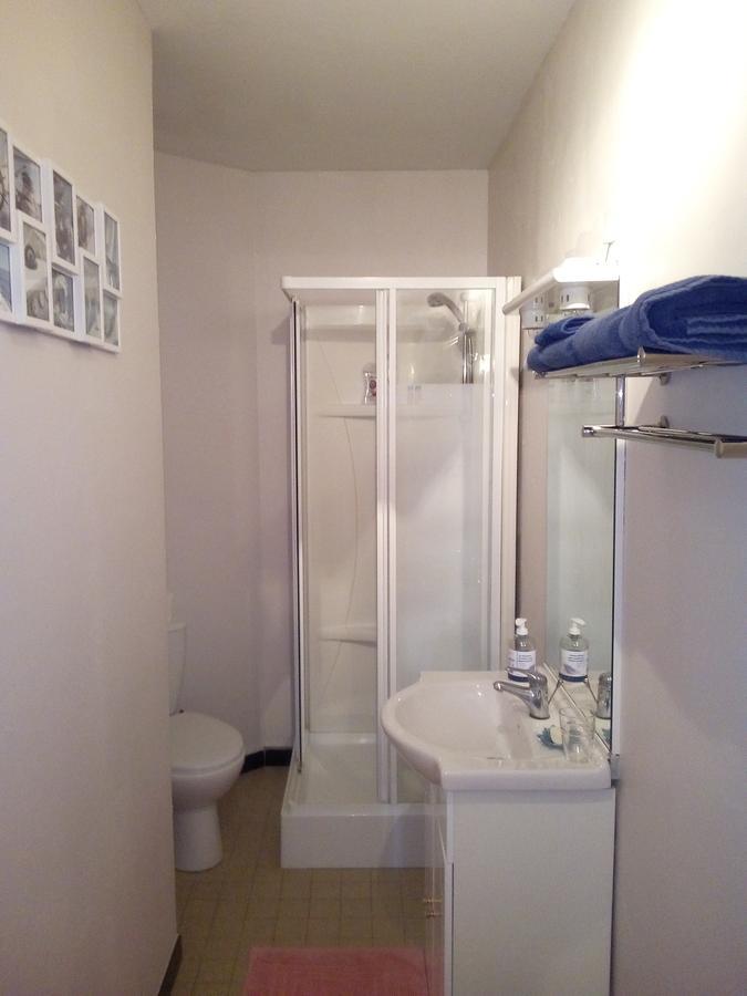 Studio 2 pers en vieille ville parking gratuit - by La Source d'OrFée Boulogne-sur-Mer Chambre photo